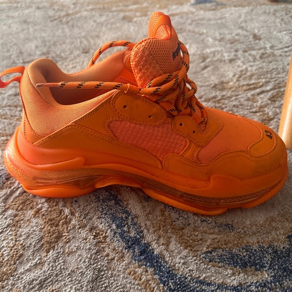 Balenciaga Triple S Sneaker 2020 Orange - Picture 1 of 3